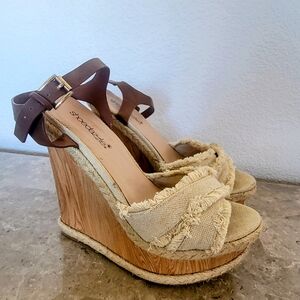 Seychelles Women's Cream and Brown Wedge Sandals